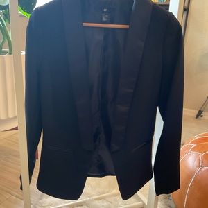 H&M Size 4 Tuxedo Blazer